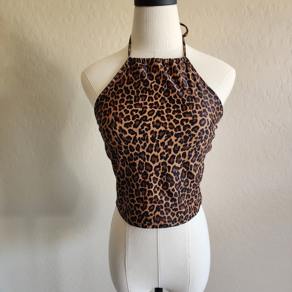 Kortni Jeane Cheetah Halter Swim Top‎ Medium